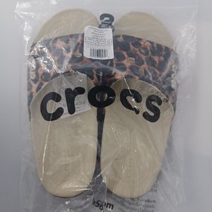Crocs classic slides